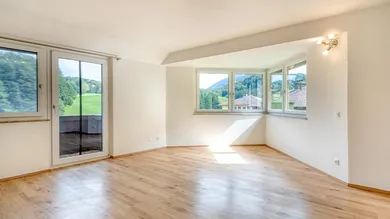 HP1-3-Zimmer-Wohnung-Hof-bei-Salzburg-Wohnzimmer