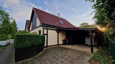 Haus mit Carport