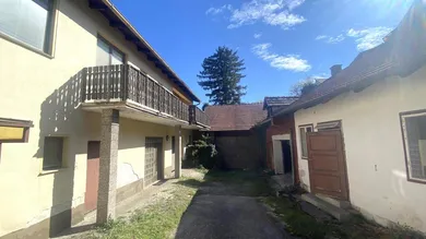 Haus- und Hofansicht