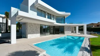 Photo: Villa in Marbella East