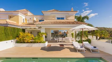 Photo: Villa in Marbella East