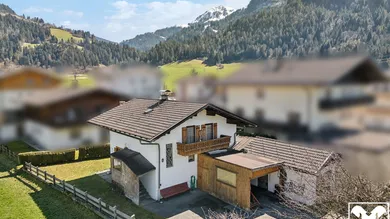 Eingang Garage mit Blick zur Hohen Salve