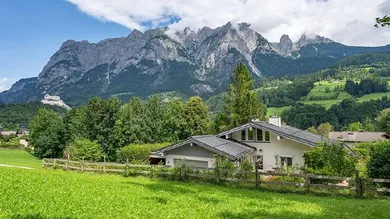 Einfamilienhaus-Werfen-Hausansicht