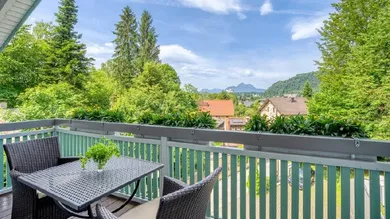2-Zimmer-Dachgeschoßwohnung-Parsch-Balkon-Aussicht