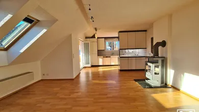 Wohn-Essbereich mit Küche