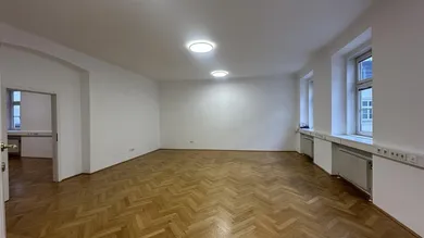 20241125_1010, Mahlerstraße 7 M7 32_MPE (11)