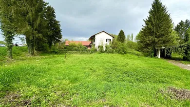 Grundstück