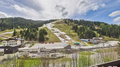 wenige Schritte von der Piste
