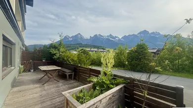 Terrasse Bergblick