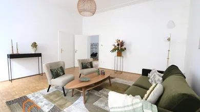 ger&#228;umiges Wohnzimmer