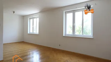 Wohnraum nach S&#252;den ausgerichtet