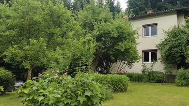 3700 m² mit Haus, Garten und Wald