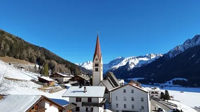 Kematen_Pfitsch_nicht konventioniert_Hof_Stall_Wiese_Bauernofen_Sterzing