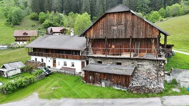 Hof_Antholz_Wald_Alpenwiese_ruhig_Natur_Dolomiten_Südtirol