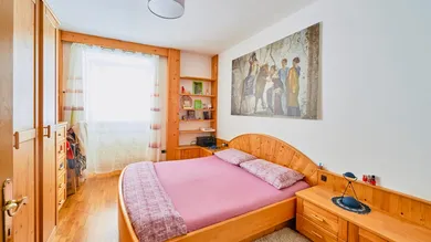 Kaltern-Caldaro-Dreizimmerwohnung-trilocale-Altbau-Studio-Hobbyraum-Keller-cantina-Zentrum-centro