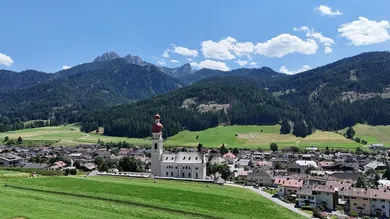 Niederdorf_Genehmigtes Projekt_7 freie Wohnungen_Konventionelle_Visionen_Umsetzungsmöglichkeiten_Rauminhalt