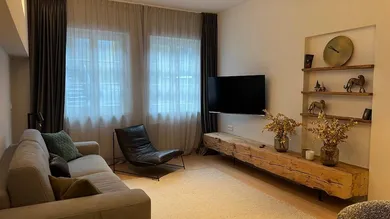 Bruneck-Stadtgasse-zentral-Immobilie-nicht konventioniert-frei-Luxus-modern-Mietobjekt