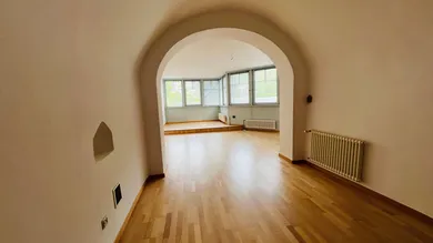 historischesGebäude_Brixen_Büro_Mieten