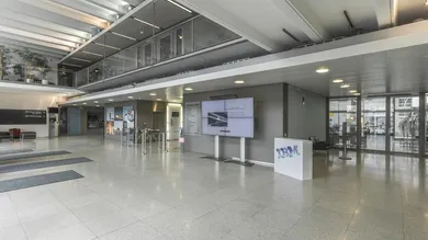 Eingangshalle 1