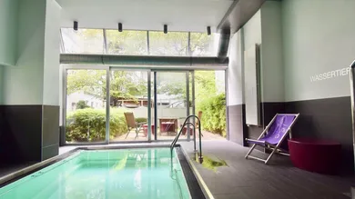 Indoor-Pool