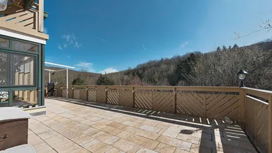 Terrasse mit Grünblick