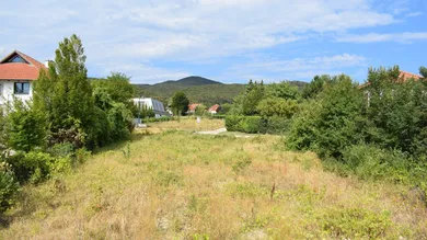 Grundstück Sooß, Schönweg 8, Blick West, Lehner & Trompeter Bauträger