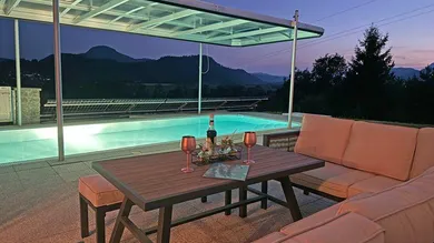 Pool Nacht