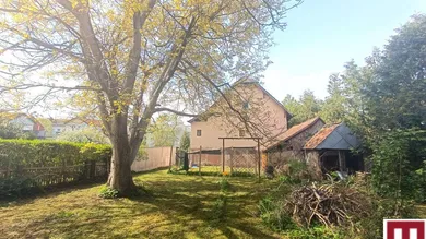 Haus von aussen hint