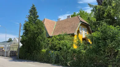 Straßenansicht