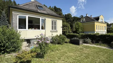 Haus mit Vorgarten