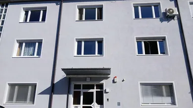 Gewerbeimmobilie in Toplage, Salzburg Maxglan - gelegen im EG; angenehmes Raum- und Arbeitsklima; mit Grün- sowie Parkflächen (c) CL-Immogroup, www.cl-immogroup.at