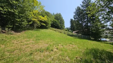das Grundstück am Stadtrand