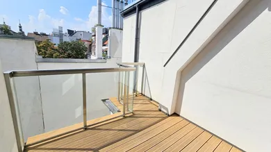 Wohnung mit hofseitiger Terrasse