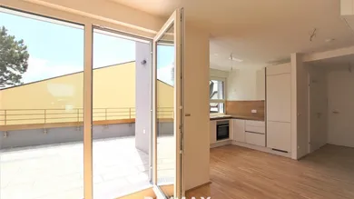 Wohnzimmer mit Terrasse
