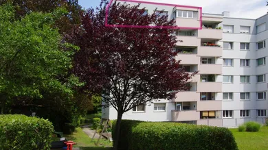 Spielplatz des Hauses