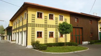 Großzügige Einfahrt