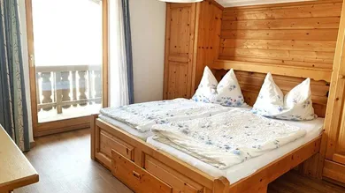 Schlafzimmer_Balkon_Bild_1