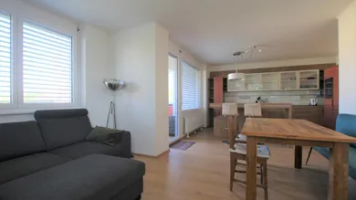 Wohn-/Ess-/Küchenzimmer