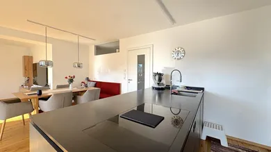 Ku¨che und Esstisch
