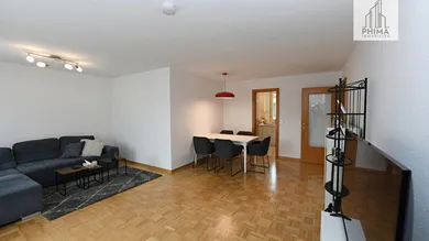 Wohnzimmer / Essbereich