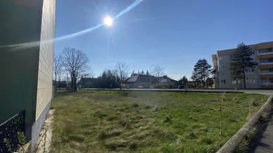 Grundstück
