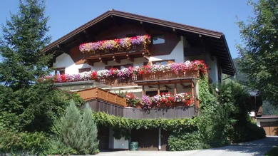 Gebäude