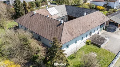 Vierkanthof in Stadtlage - Leonding