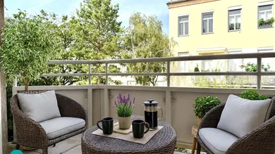Loggia in Innenhof