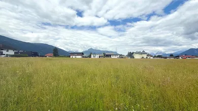 Grundstück & Umgebung
