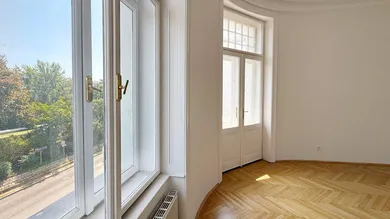 Zimmer 4 mit Balkon