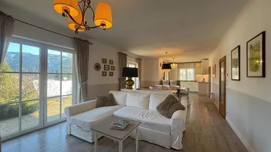 8 Wohnzimmer 1