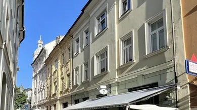 Gebäude