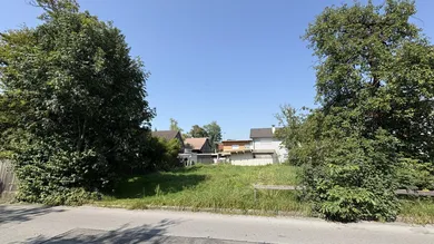 Grundstück