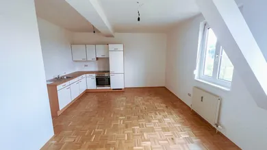 Wohnzimmer mit Küche